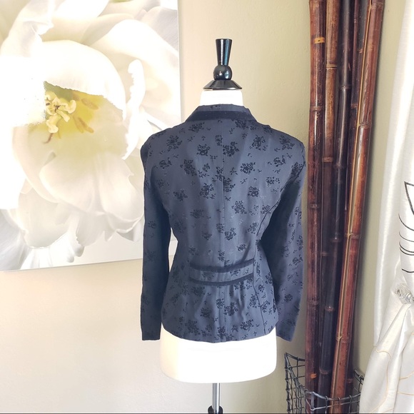 Prophecy ~ Black Velvet Floral Blazer ~ Size 8 - Picture 3 of 4